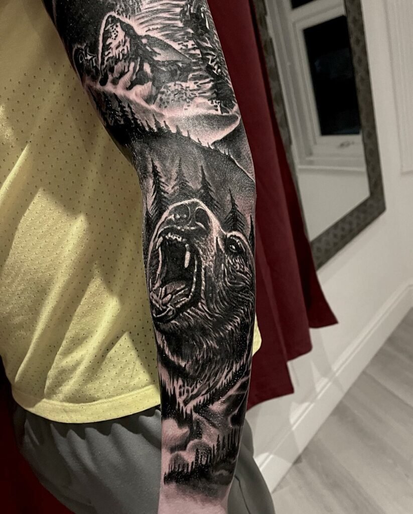 Bear-Mountain-Forest-Black-White-Tattoo